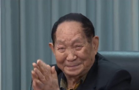 袁隆平團隊雙季雜交稻畝產超1500公斤 袁隆平：對測產結果“非常滿