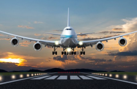 紅的綠的白的，飛機上的燈你都認識嗎？