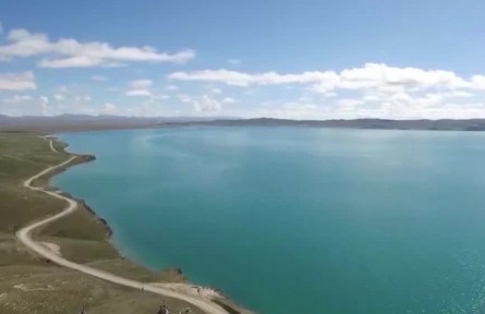 奮力譜寫新時(shí)代黃河生態(tài)保護(hù)和高質(zhì)量發(fā)展新篇章