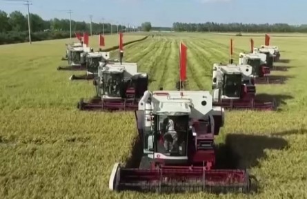 農(nóng)業(yè)農(nóng)村部：2025年農(nóng)作物耕種收綜合機械化率達75%