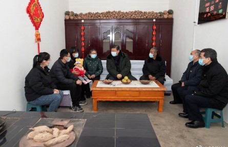 習近平談鄉(xiāng)村振興：使農(nóng)村的生活奔向現(xiàn)代化，越走越有奔頭