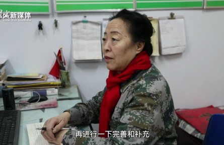 全國(guó)人大代表郭素萍：接過(guò)李保國(guó)奮斗事業(yè) 扎根泥土聽(tīng)民聲