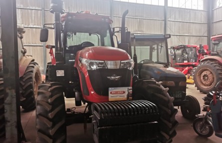 山東滕州“新農(nóng)人”田間地頭“玩轉(zhuǎn)”5G新農(nóng)機