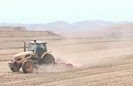 寧夏推進(jìn)高標(biāo)準(zhǔn)農(nóng)田建設(shè) 讓山地變良田