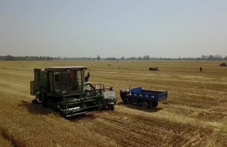 秋季農(nóng)機(jī)具養(yǎng)護(hù)