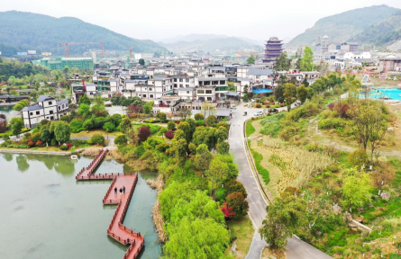 以縣城為重要載體的城鎮(zhèn)化建設(shè) urbanization with a focus on county towns