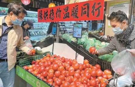 北京新發(fā)地多舉措保“菜籃子”安全穩(wěn)定 日均蔬菜上市量2萬噸