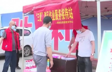 河南：嚴格落實疫情防控 保障農(nóng)機跨區(qū)作業(yè)通暢高效