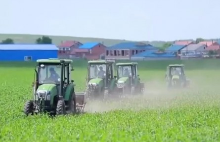 “中國(guó)這十年”系列主題新聞發(fā)布會(huì)舉行 鞏固提升糧食產(chǎn)能 牢牢端穩(wěn)中國(guó)人的飯碗