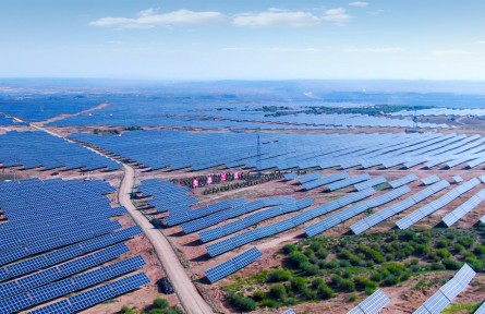 說(shuō)說(shuō)我的綠色獲得感 |“光伏+”，巴日?qǐng)D塔的村民在“轉(zhuǎn)型”