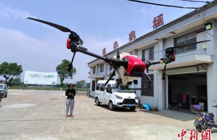 00后”新農(nóng)人周凡越：玩轉“十八般”農(nóng)機促增收