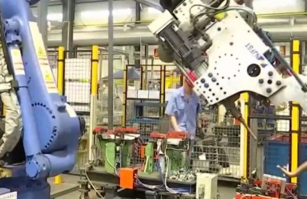 中小企業(yè)數(shù)字化轉型評測指標和指南發(fā)布 數(shù)字化轉型賦能中小企業(yè)降本增效