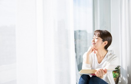 辟謠 | 隔著玻璃曬太陽(yáng)能不能補(bǔ)鈣？