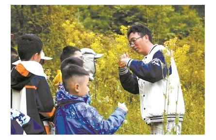 熊紫春：“以蟲為媒”為家鄉(xiāng)發(fā)展貢獻(xiàn)力量