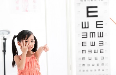 辟謠 | 近視手術(shù)，真的能治愈近視眼嗎？