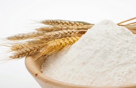 辟謠 | 面粉筋道、白、好吃！是因?yàn)橛小翱萍寂c狠活”嗎？