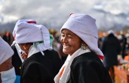 走，去看青藏高原春耕現(xiàn)場(chǎng)