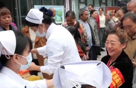 我國糖尿病患病率已達12.8% 各地多措施為糖尿病患者提供健康服務