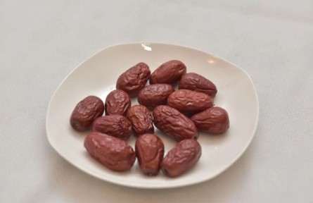 紅棗、紅糖補血嗎？真正補血的是這8種食物，不要吃錯！