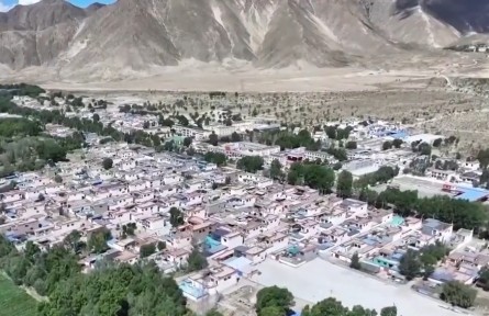 從站起來(lái)、富起來(lái)到強(qiáng)起來(lái) 西藏譜寫(xiě)雪域高原高質(zhì)量發(fā)展新篇章