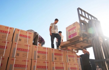 千里馳援！吐魯番的葡萄等救援物資正趕往華容