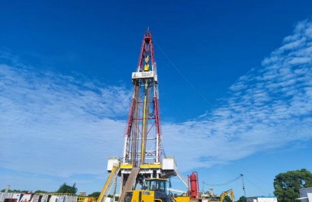 我國最深地熱科學(xué)探井正式完工