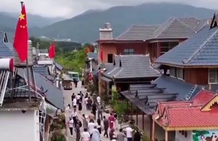 【真抓實干 打開改革發(fā)展新天地】新疆：鞏固拓展脫貧攻堅成果 推進鄉(xiāng)村全面振興 云南：推進農文旅融合 助力鄉(xiāng)村全面振興