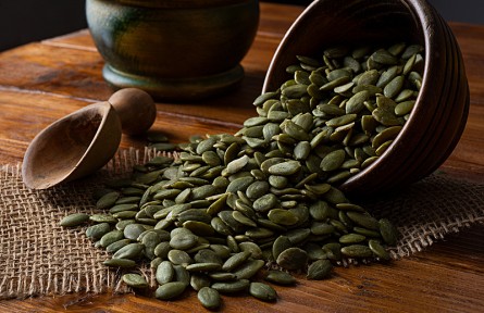 愛吃南瓜籽的有福了，每天1小把，竟有這么多意想不到的好處！