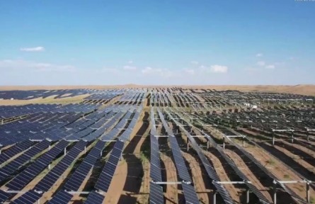 甘肅武威：“科技+”助治沙綠電兩相宜