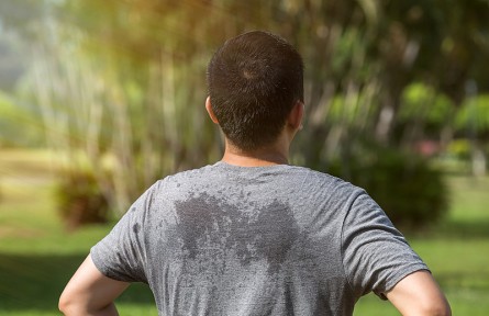 夏季大量出汗能排毒養(yǎng)顏？