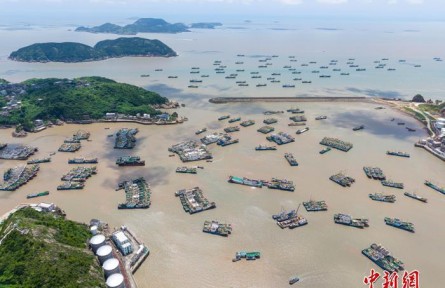 東海迎“小開漁” 浙江臺州1300多艘漁船開捕