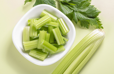 辟謠|吃“光敏性食物”會讓皮膚更容易變黑？