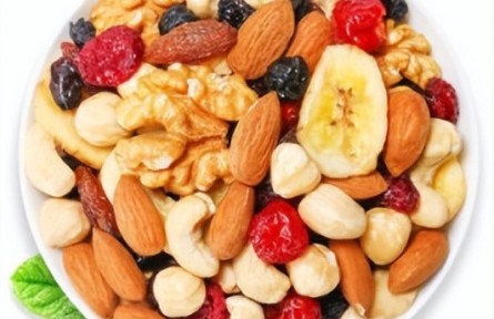 哪些食物容易嗆到孩子和老人？