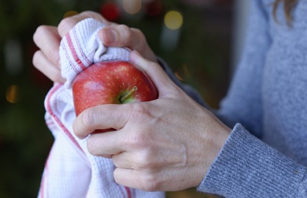 打蠟的蘋果吃了會(huì)危害健康？