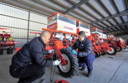 春到北大荒 耕種新希望——北大荒集團(tuán)春耕備耕生產(chǎn)一線見聞